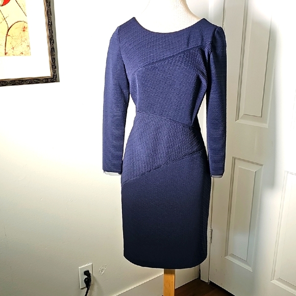 Julia Jordan Blue Sheath Dress 3/4 Sleeve Bateau Neckline. Size‎ 8. Excelent - Picture 1 of 10